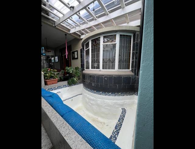 4 BEDROOM HOUSE FOR SALE IN KENSINGTON